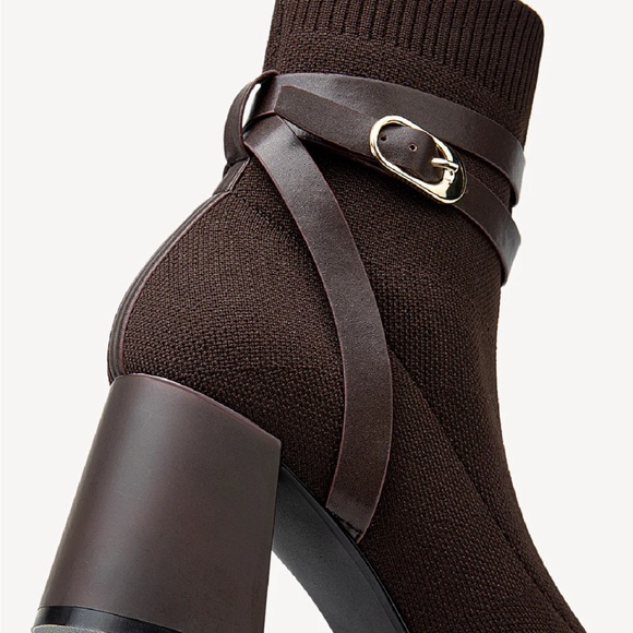 Cozy Island Strap Pointed Chunky Heeled Ankle Boots - Picture 5 of 8